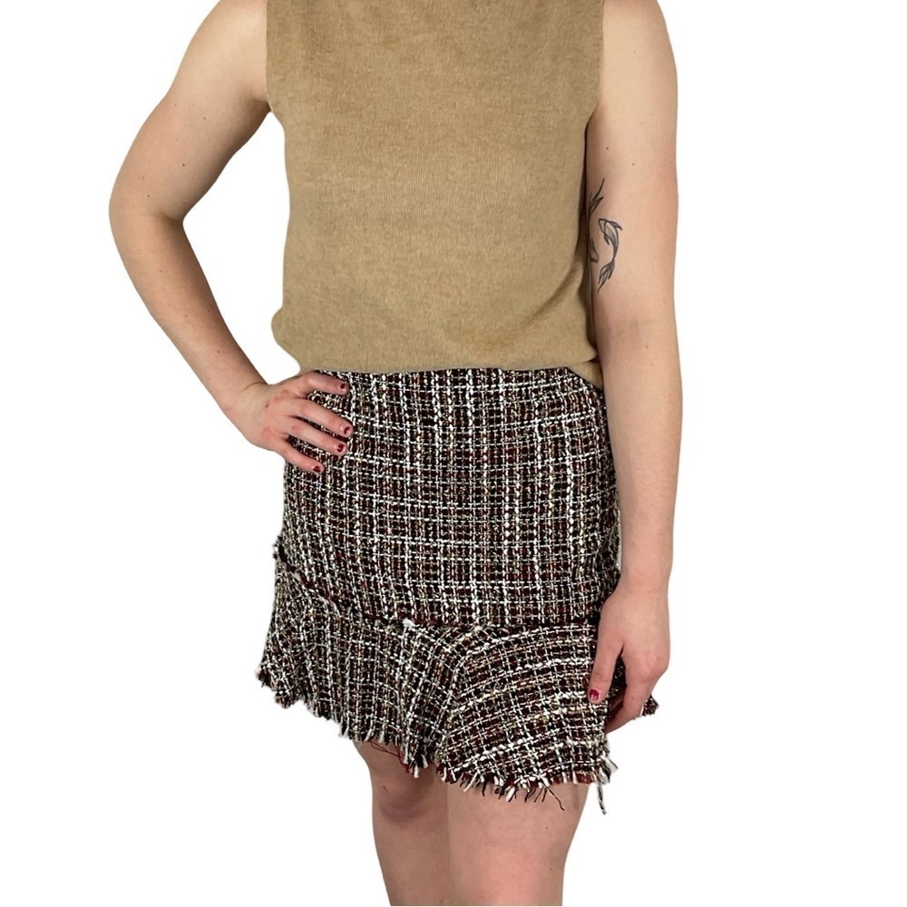 Mi Ami adorable tweed skirt with fit and flare style - Picture 2 of 7